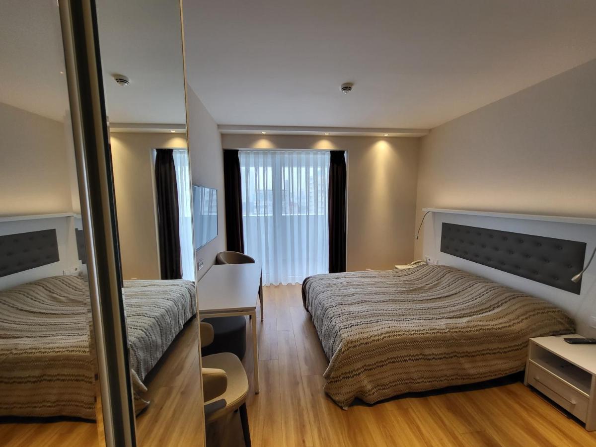 Black Sea Apartments Alliance Palace Batumi Exterior photo
